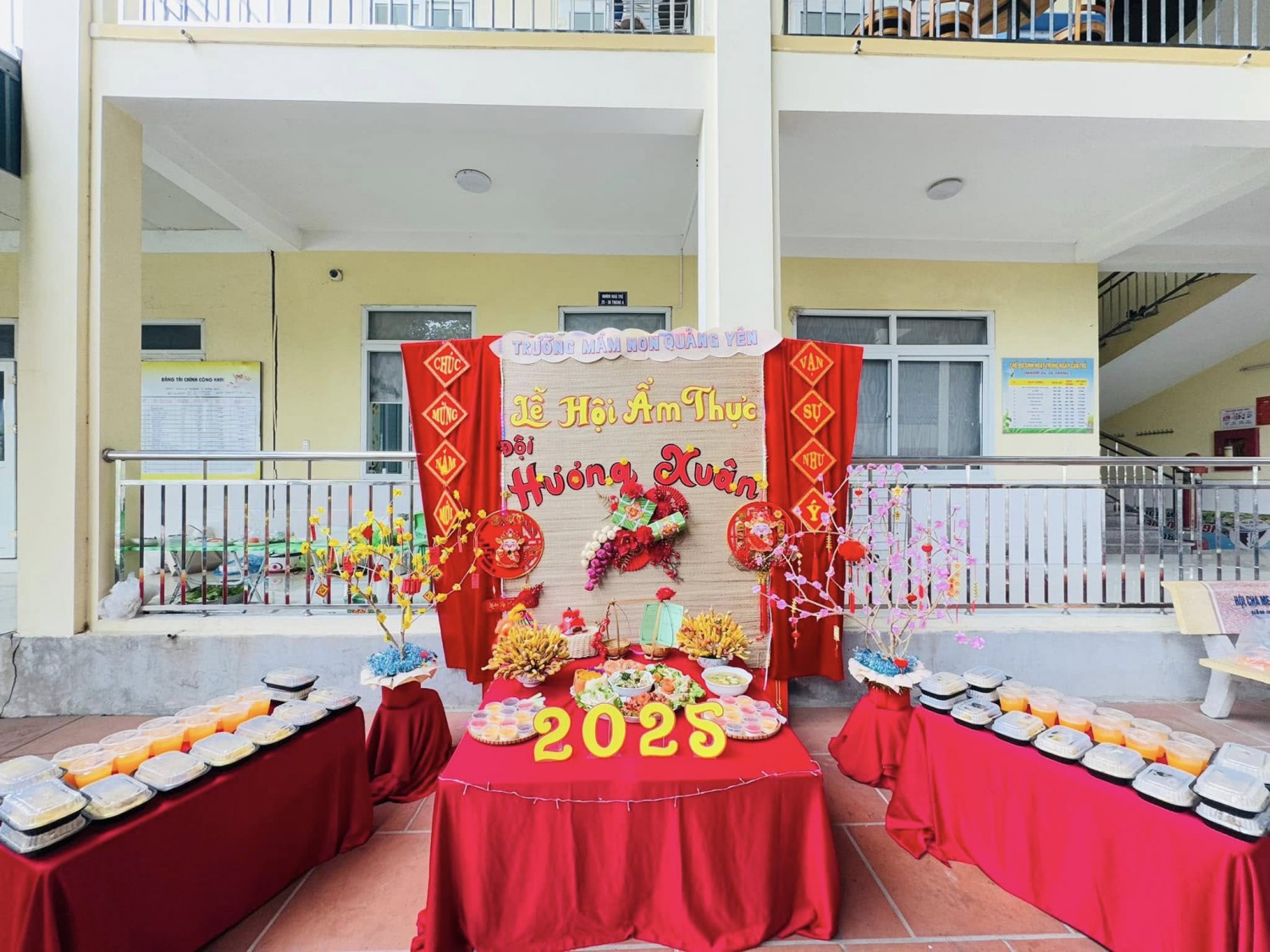 MÂM CỖ KHỐI 3 TUỔI VÀ NHÀ TRẺ